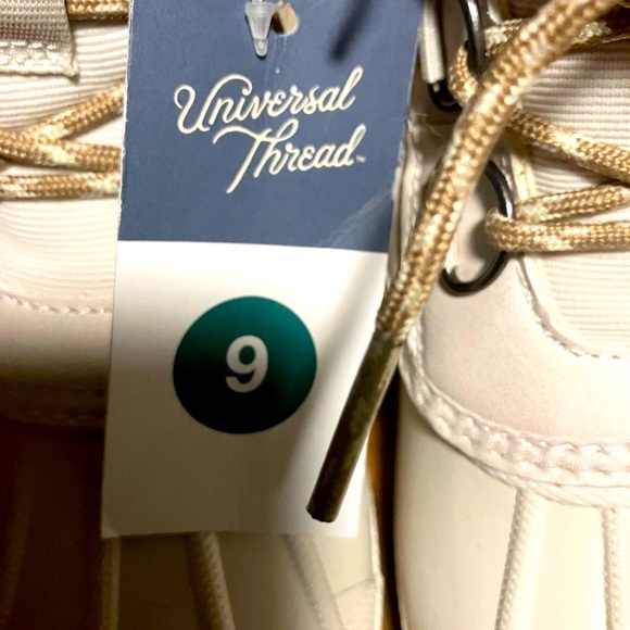 Women’s Boots size 9 - Cream color NWT - Picture 9 of 10